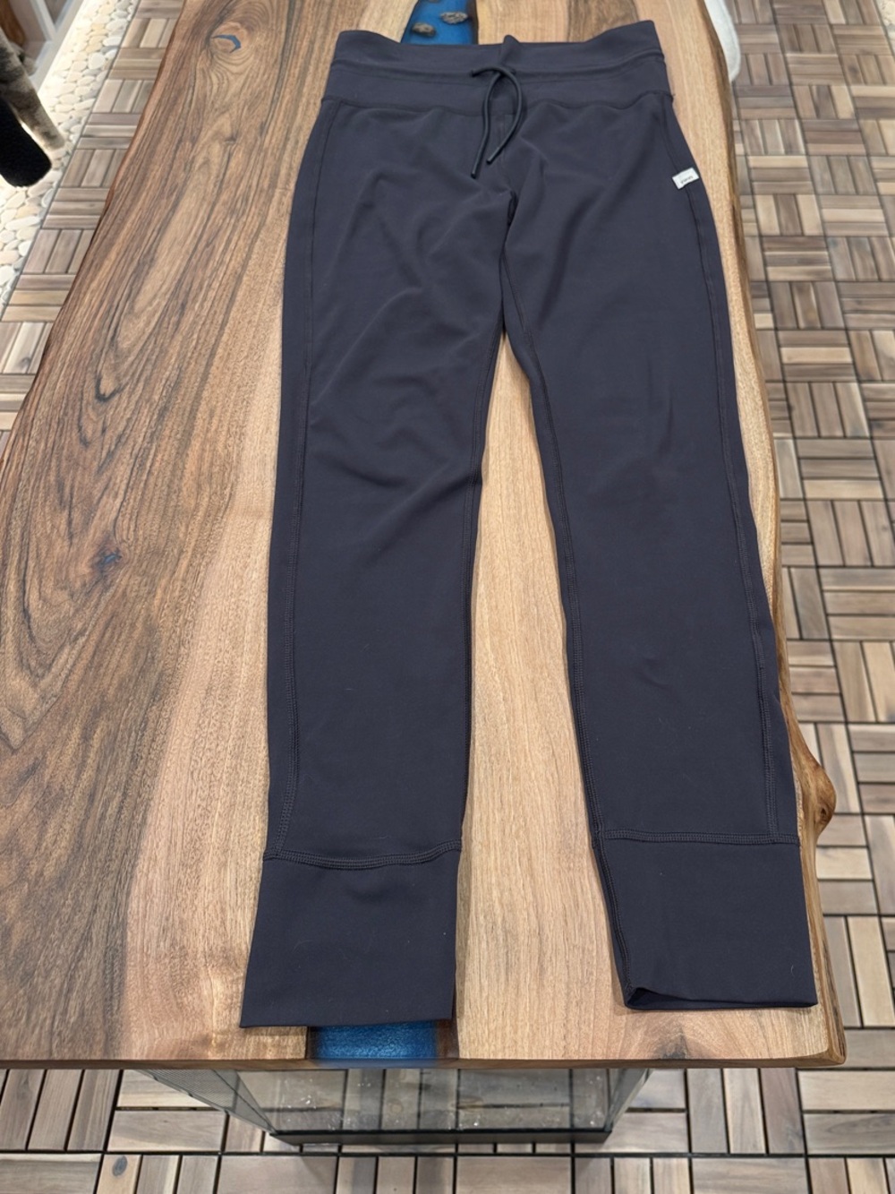 Vuori Black Women’s Slim Track Joggers
